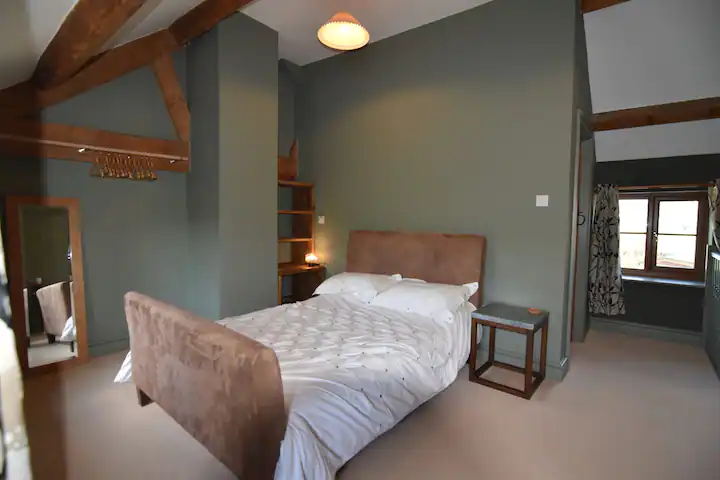 b2f79a87 9547 43f9 ba86 edaffc4bc4d9 1