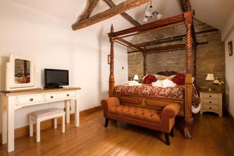 Garden Cottage Ensuite Master Bedroom Garden Cottage Ensuite Master Bedroom