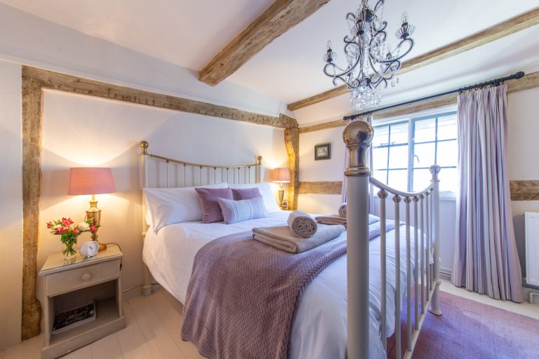 Main Bedroom 2 768x512