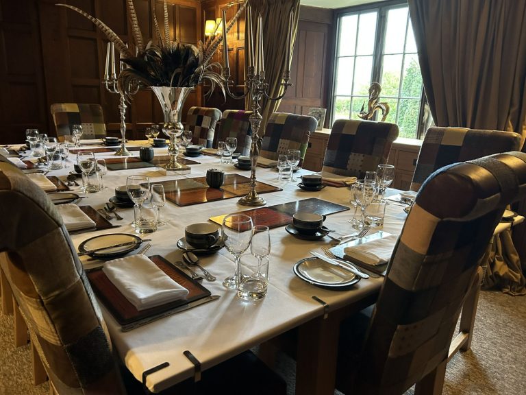 Dining Set Up 1 768x576