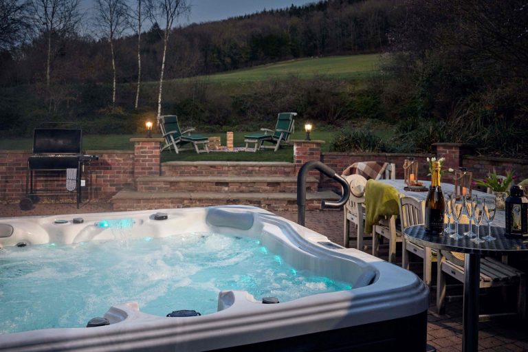 Private Hot Tub at Toad Hall