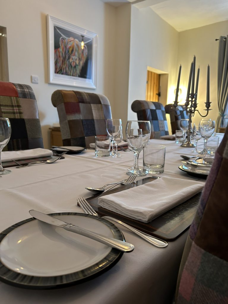 Dining 4 768x1024