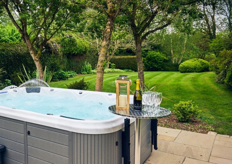 The Manor House Hot Tub The Manor House Hot Tub