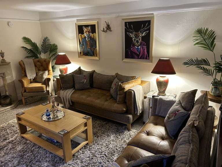 Lounge NEW 2 768x576